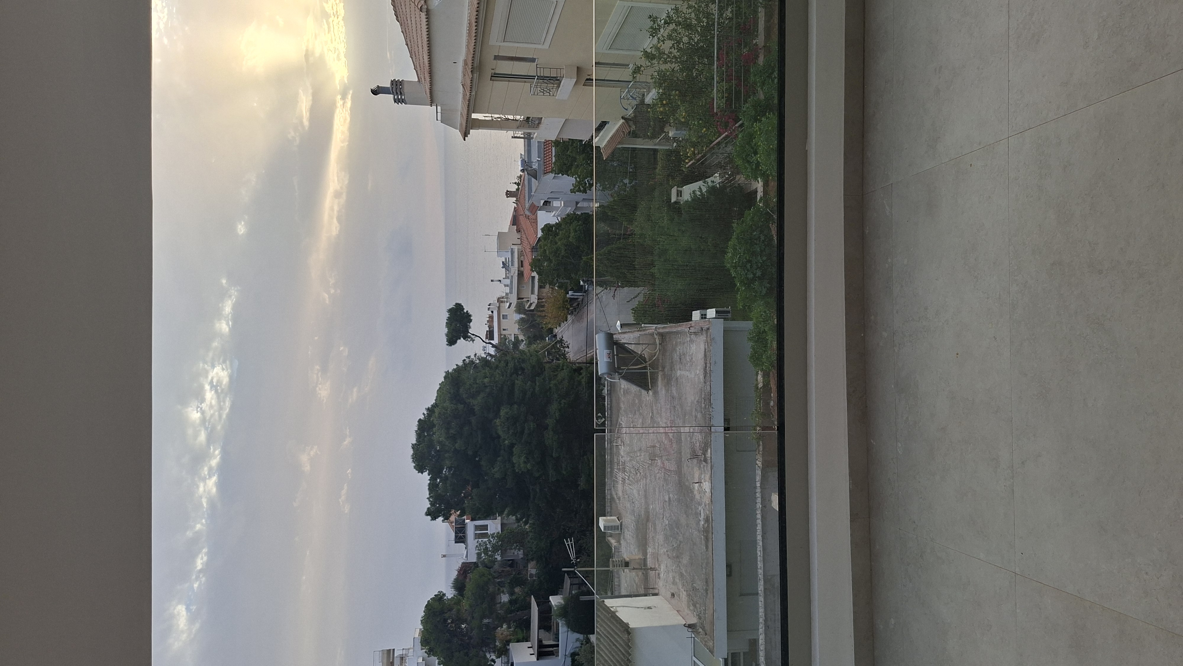 apartment in Saronida — Photo 2 of 10