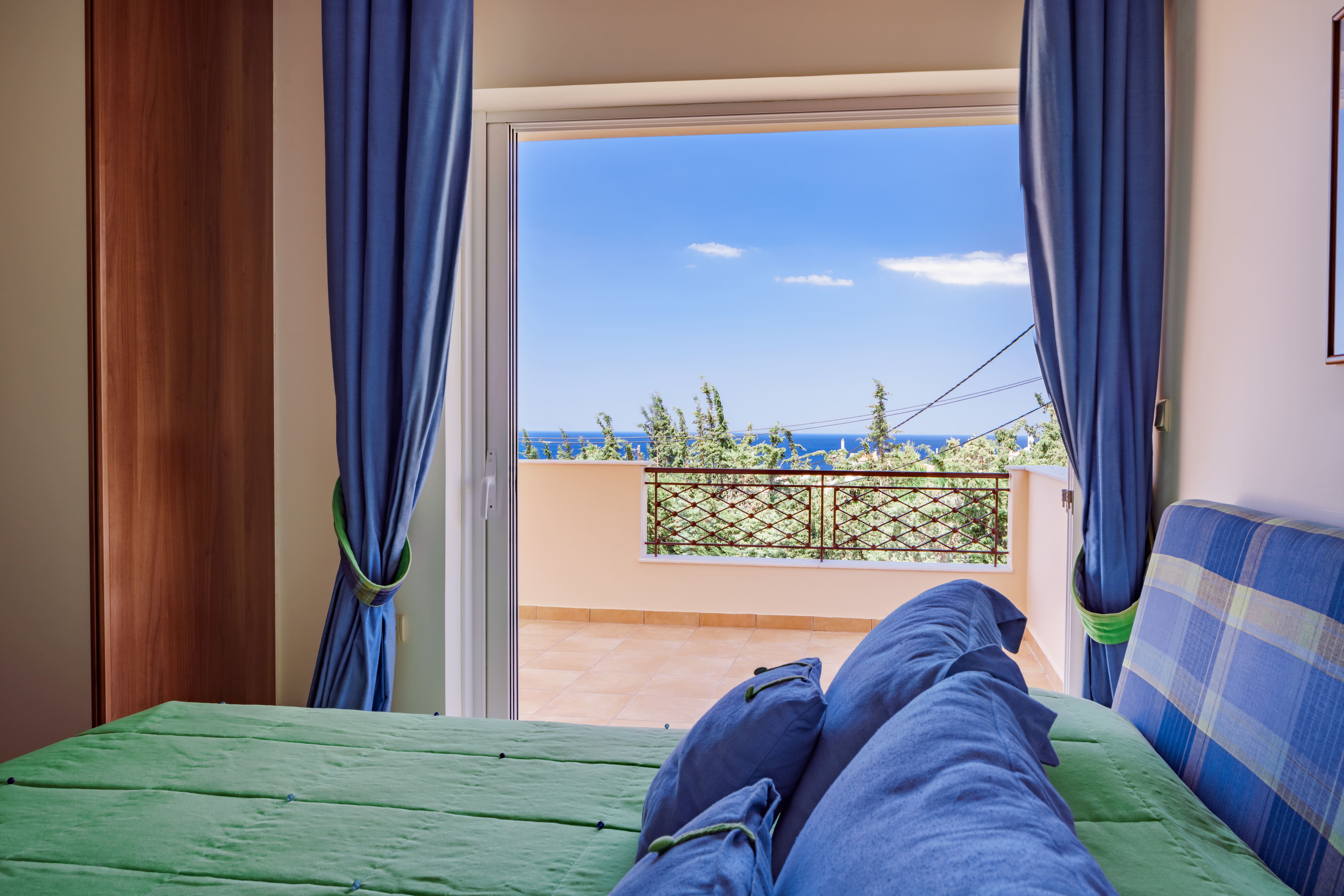 house in Palaia Fokaia — Photo 10 of 15